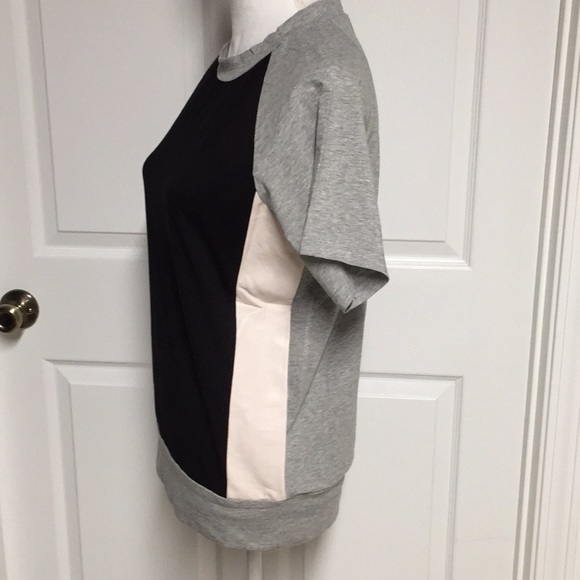 NEW STMT TOP SIZE XL - Picture 2 of 5